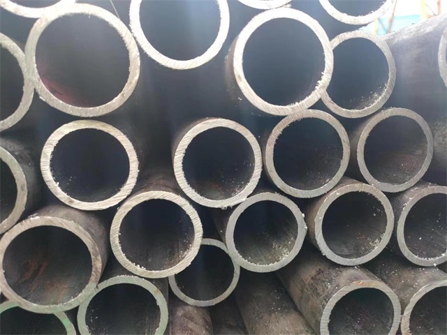 汉中10#结构用无缝钢管